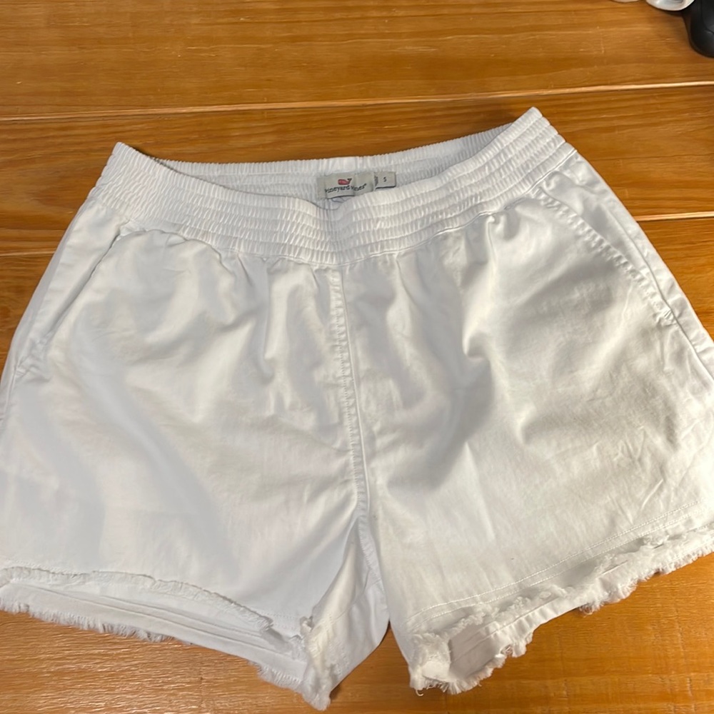 vineyard vines shorts elastic waist size S